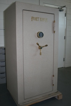 Used Fort Knox Defender Gun Safe 6031 Showroom Model Safe